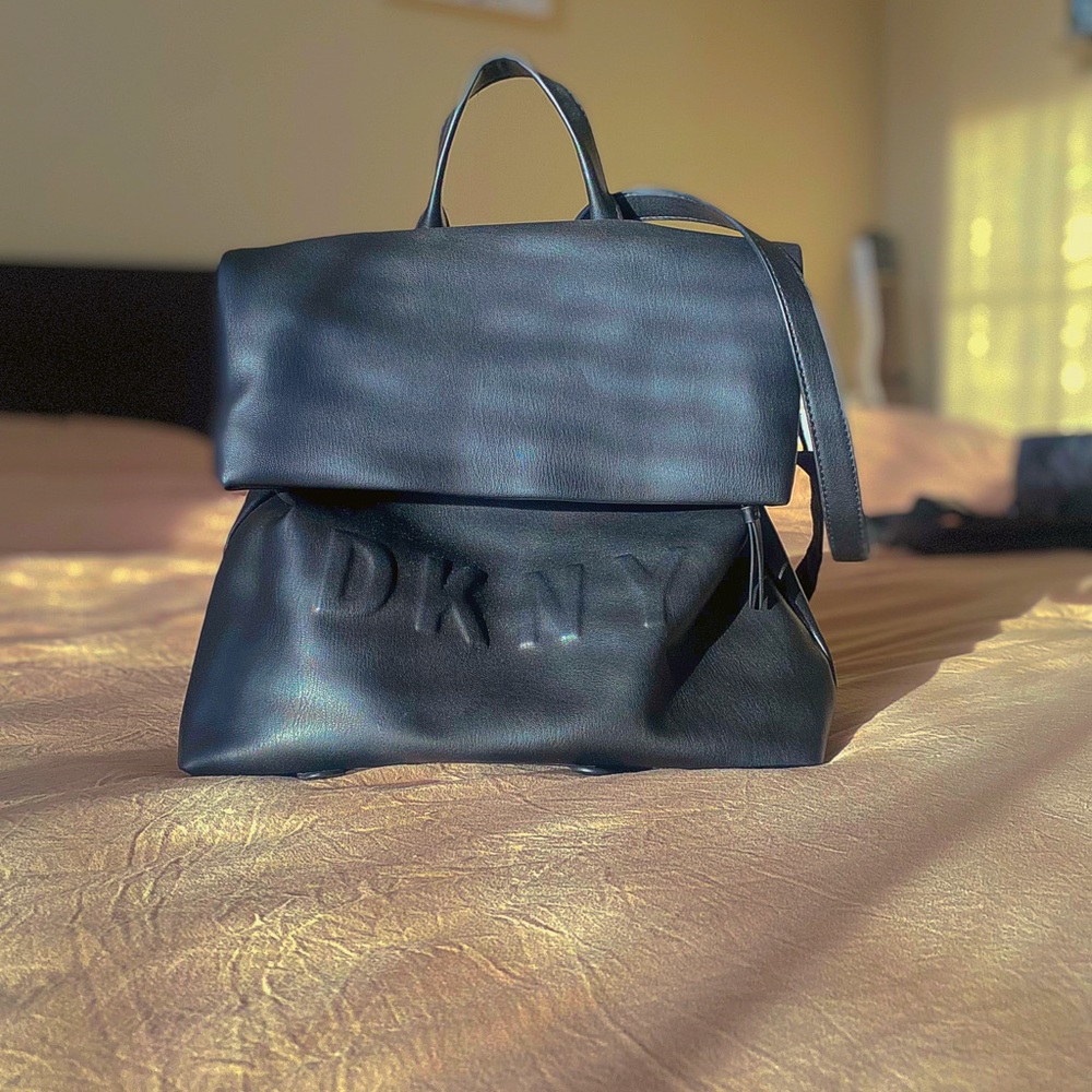 DKNY women’s bag
